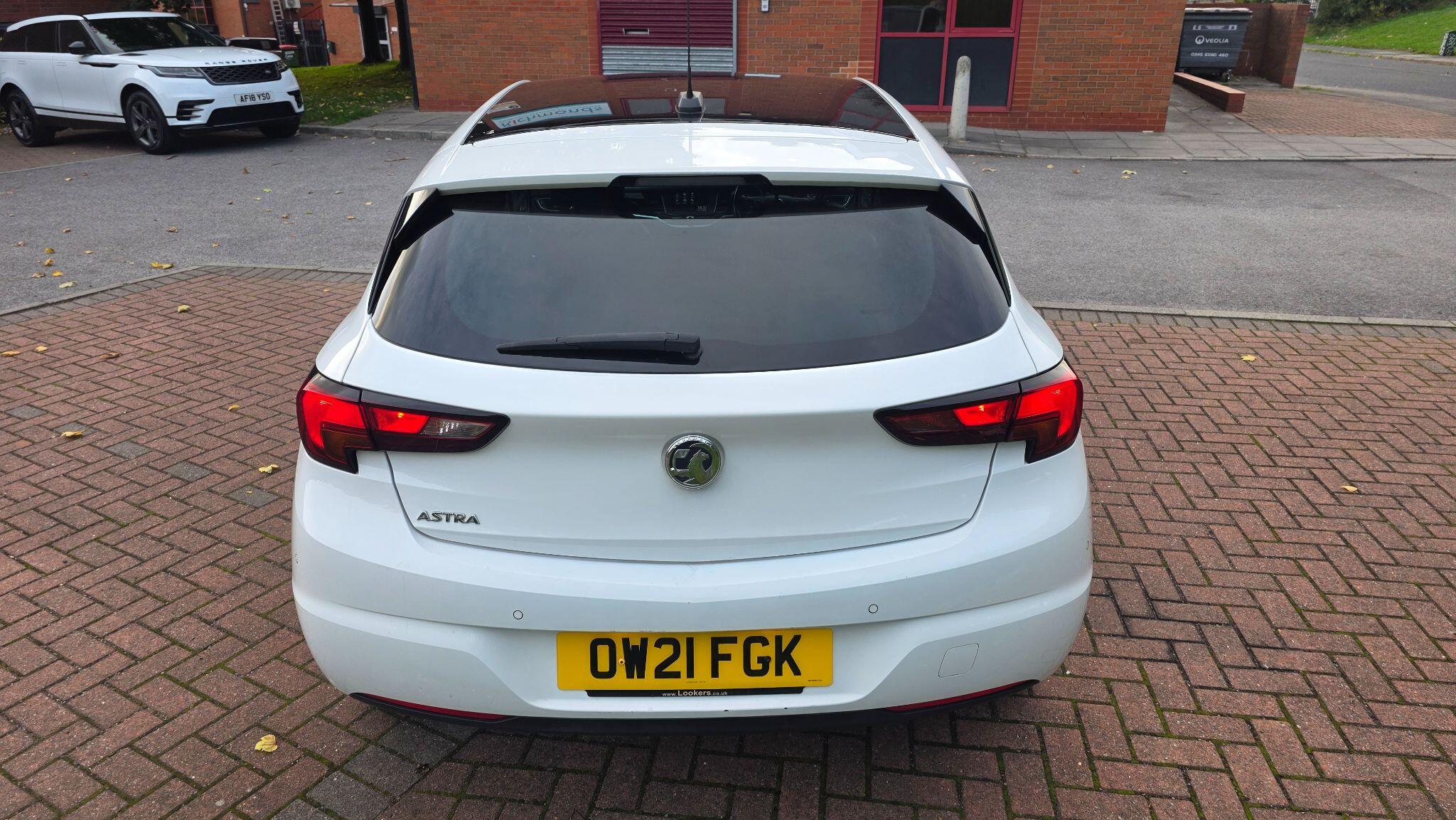 Vauxhall Astra - Image 13