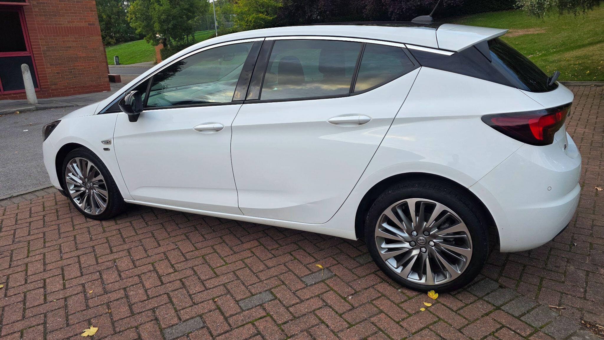 Vauxhall Astra - Image 14
