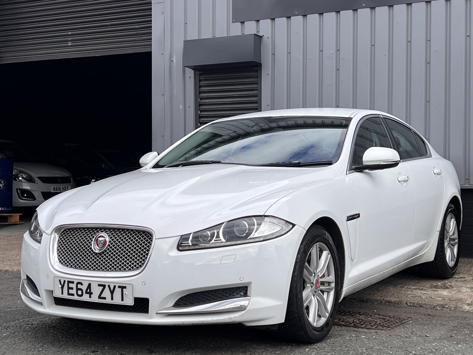 Jaguar XF - Image 5