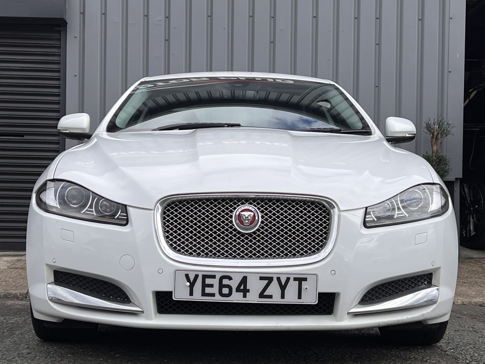 Jaguar XF - Image 3