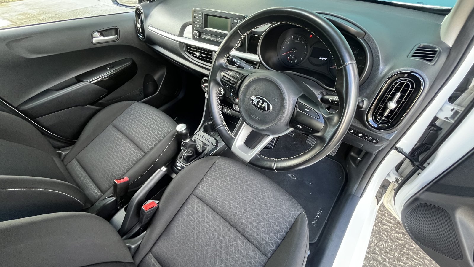 Kia Picanto - Image 10