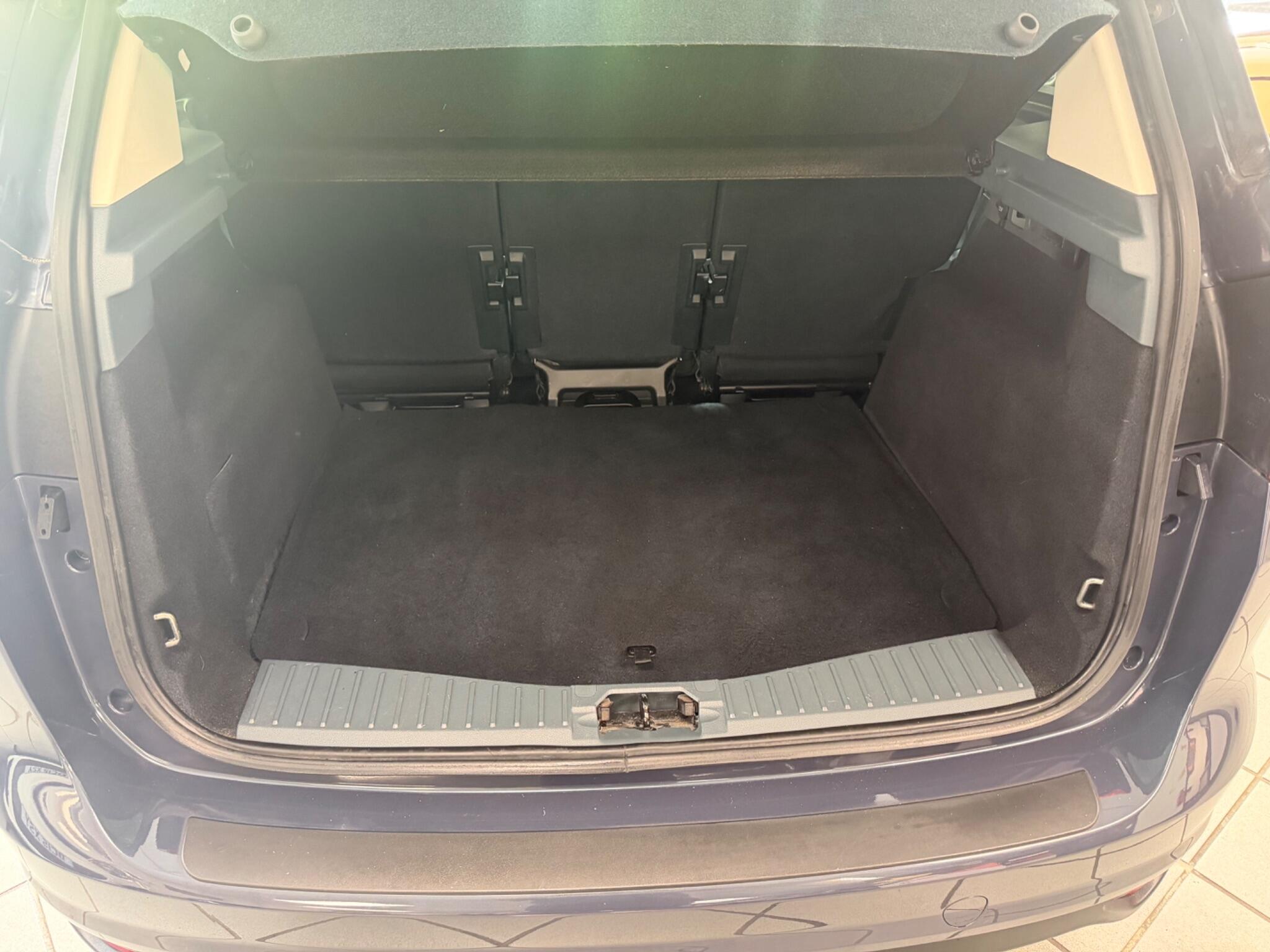Ford C-MAX - Image 15