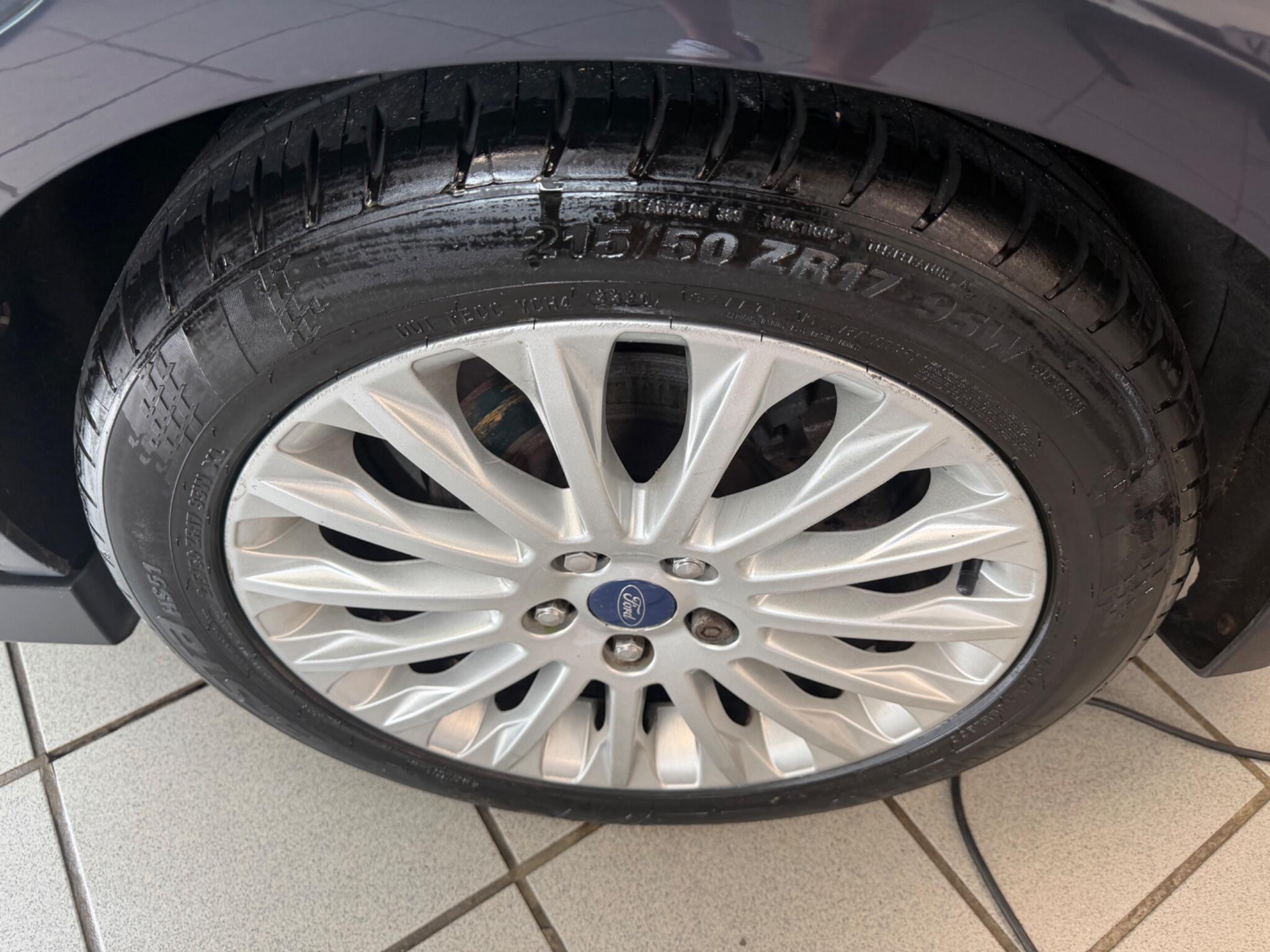 Ford C-MAX - Image 16