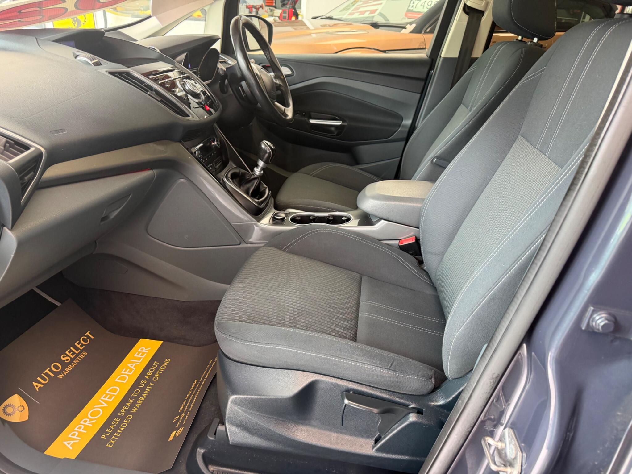 Ford C-MAX - Image 18