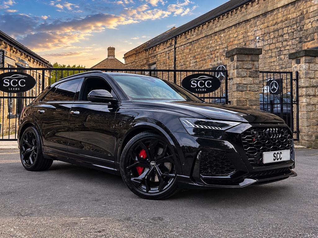 Audi RSQ8