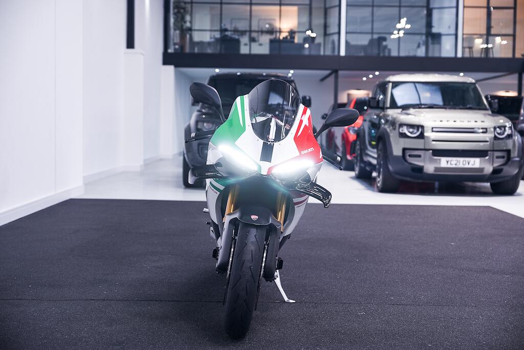 Ducati PANIGALE V4 - Image 6