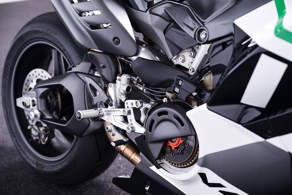 Ducati PANIGALE V4 - Image 10
