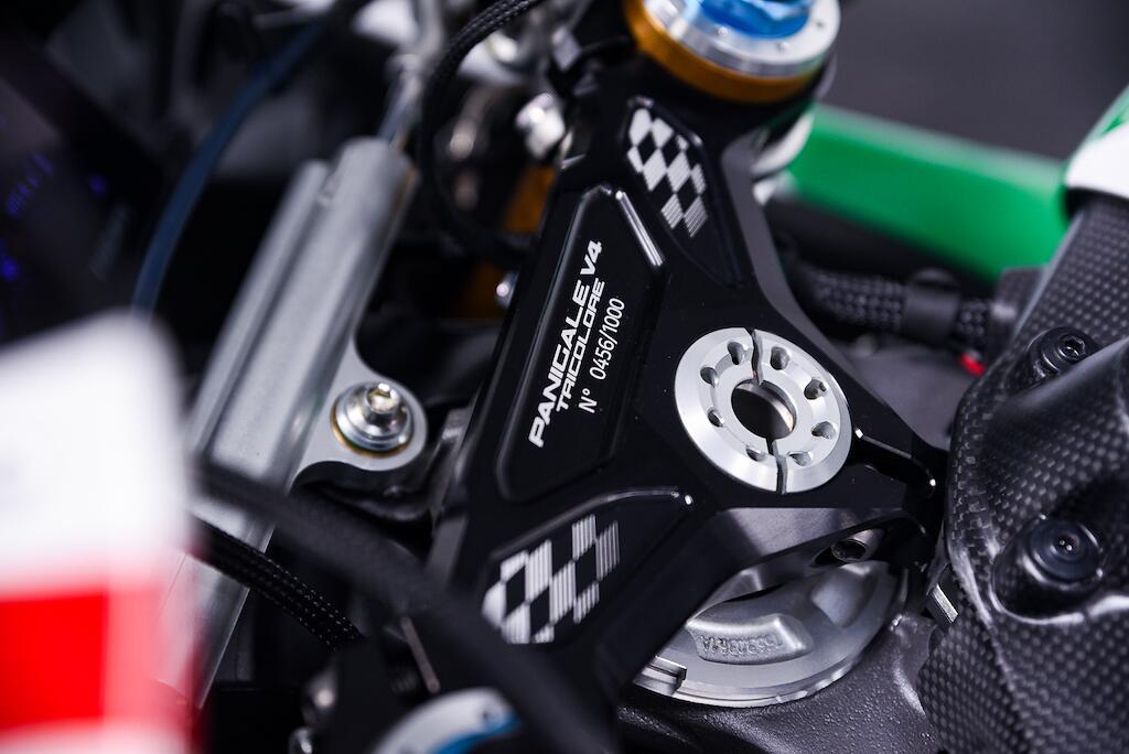 Ducati PANIGALE V4 - Image 15