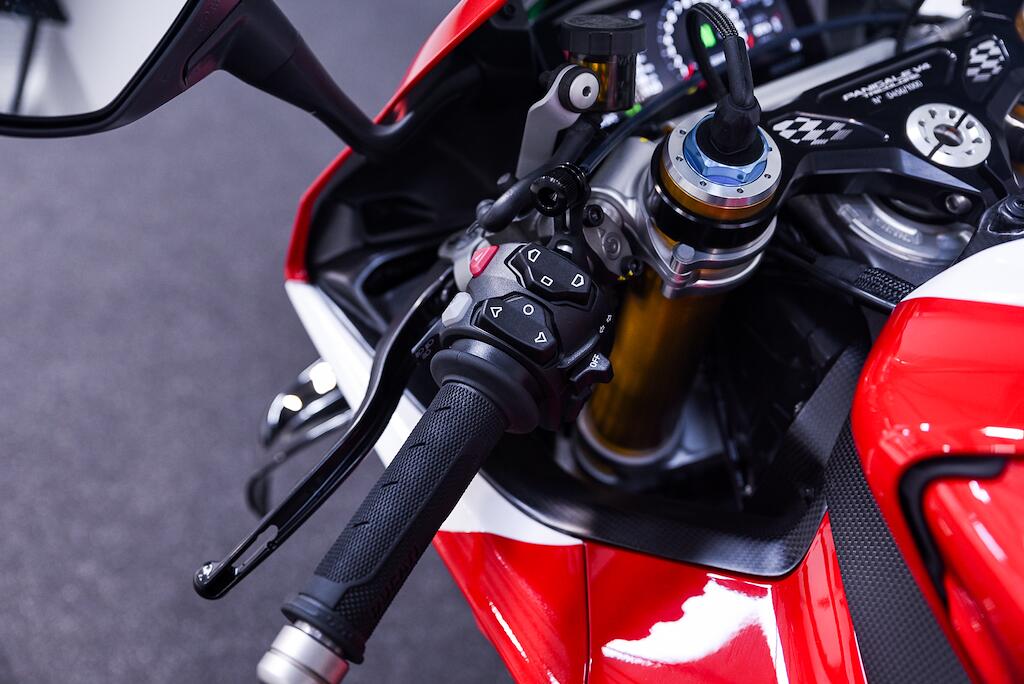 Ducati PANIGALE V4 - Image 16