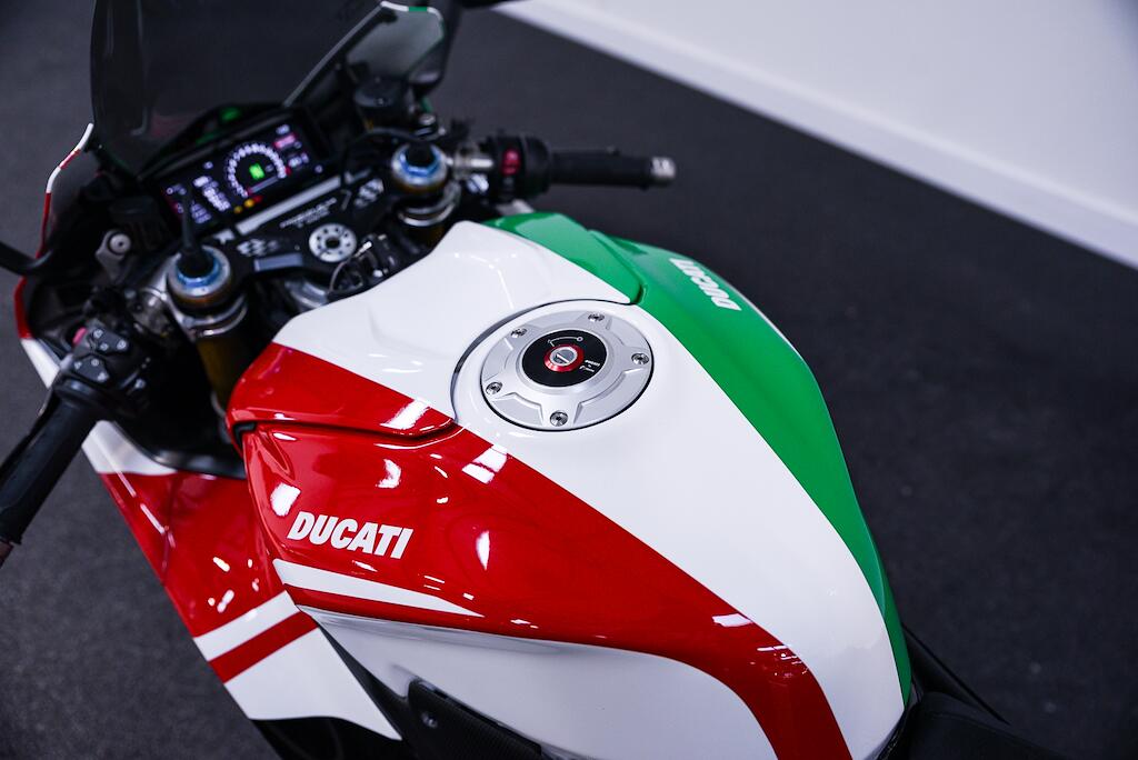 Ducati PANIGALE V4 - Image 18