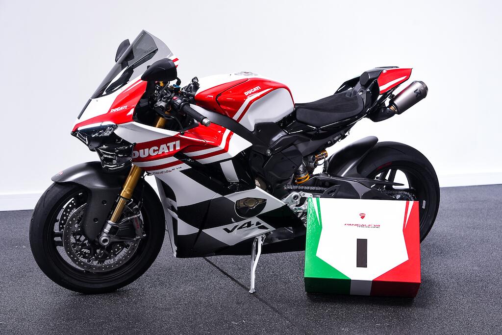Ducati PANIGALE V4 - Image 7
