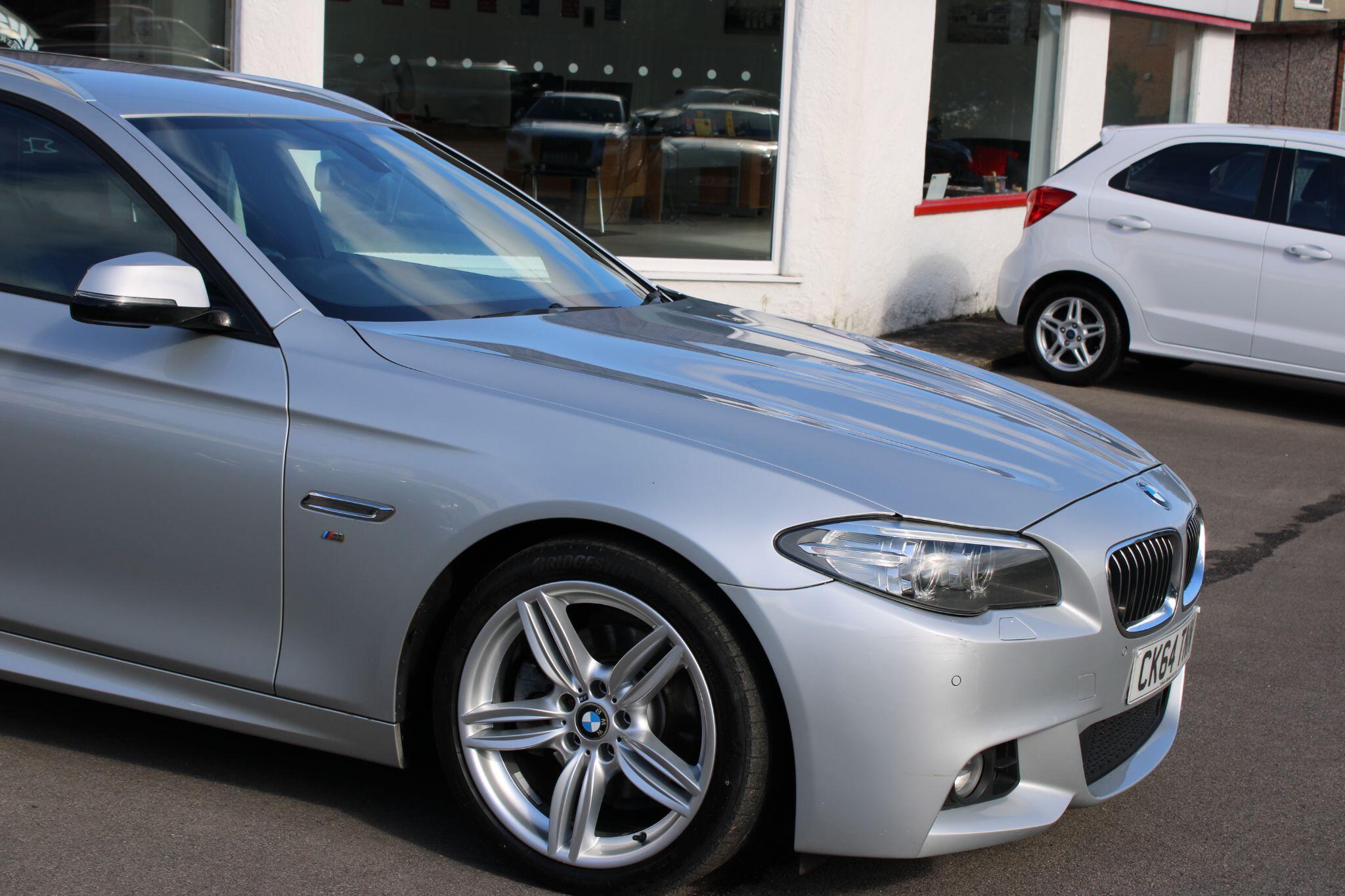 BMW 5 Series - Image 13