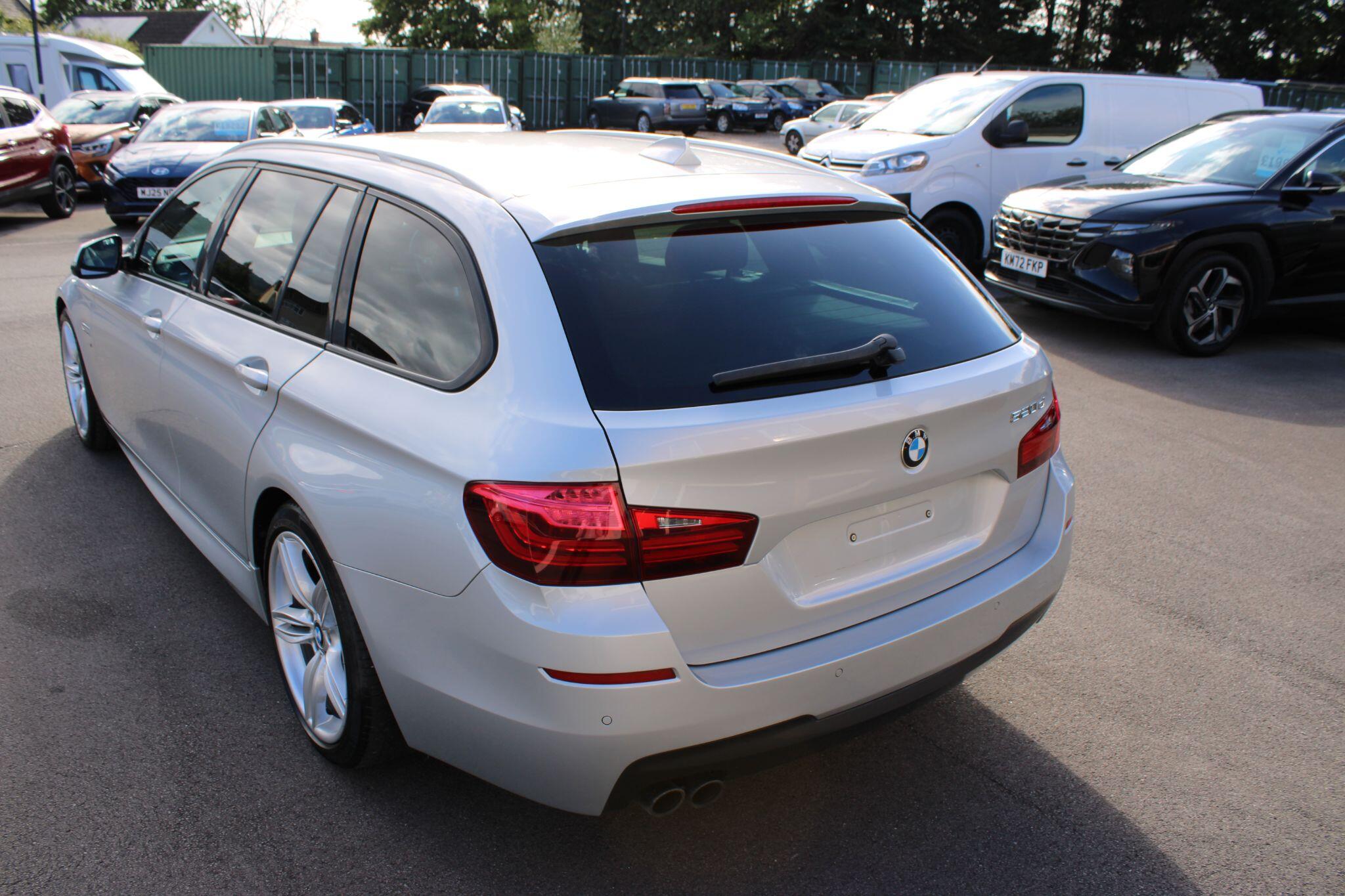 BMW 5 Series - Image 18