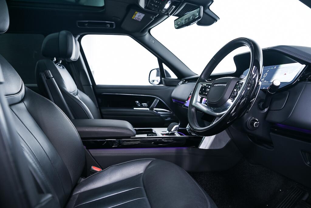 Land Rover Range Rover - Image 11