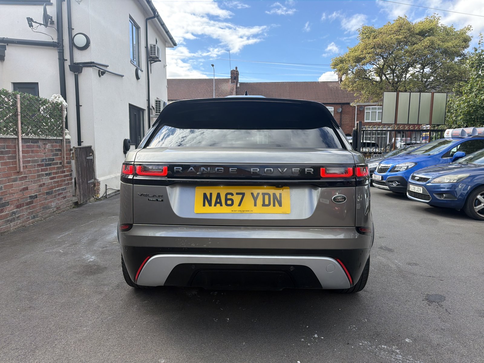 Land Rover Range Rover Velar - Image 17