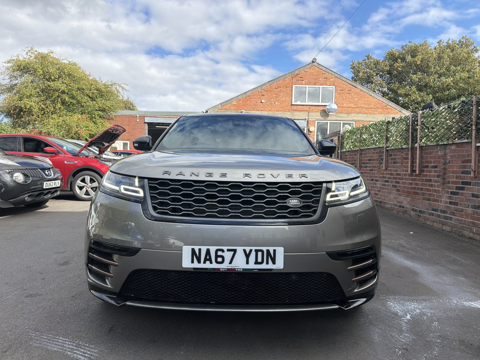 Land Rover Range Rover Velar - Image 19