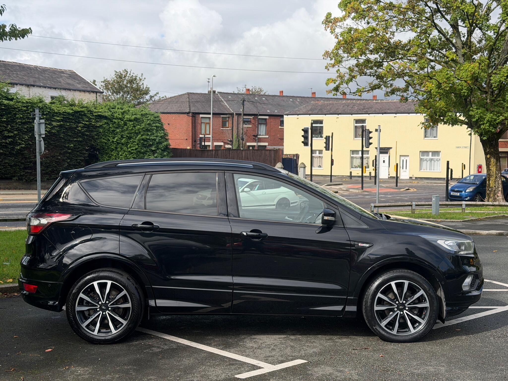 Ford Kuga - Image 7