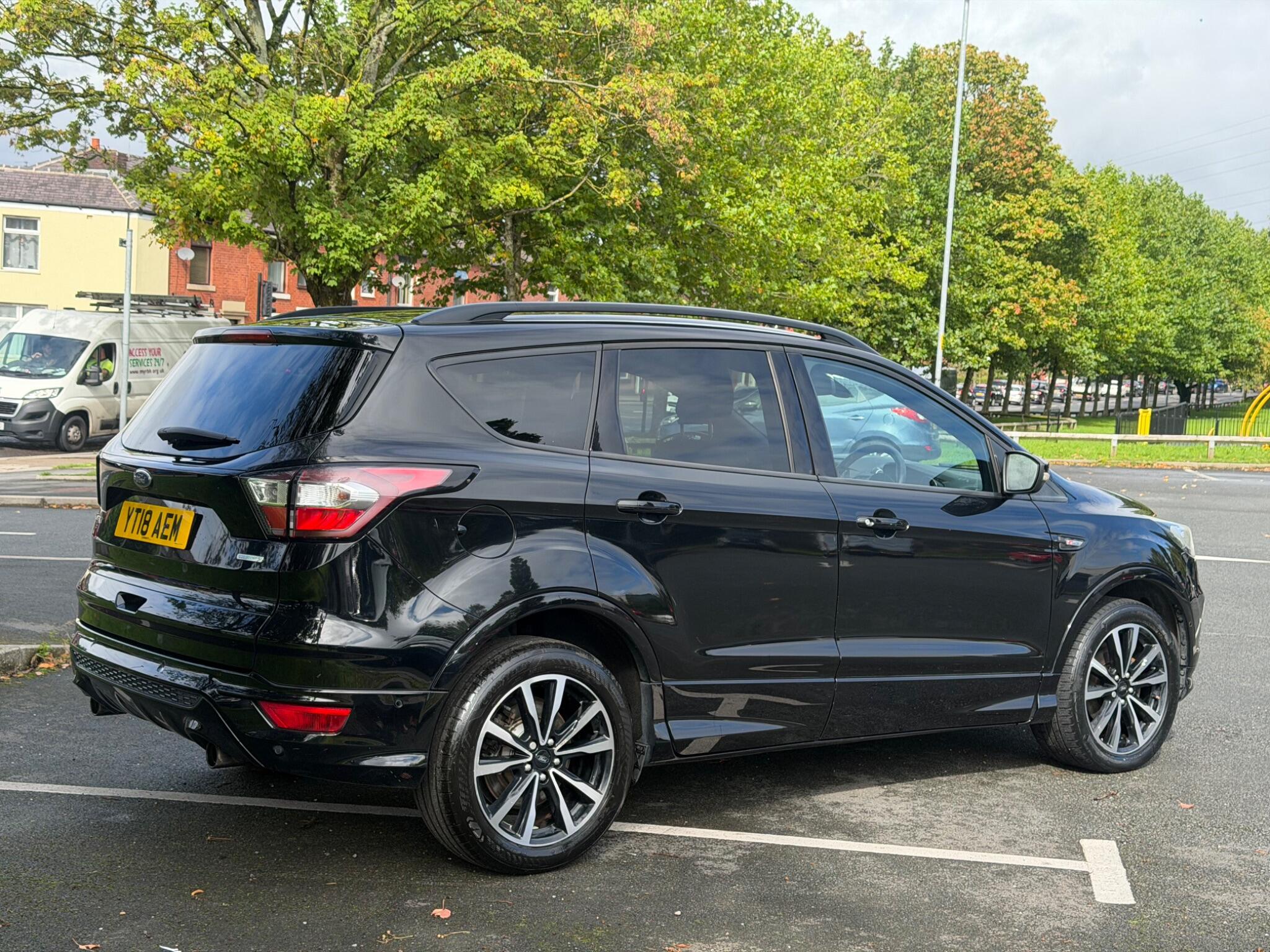 Ford Kuga - Image 10