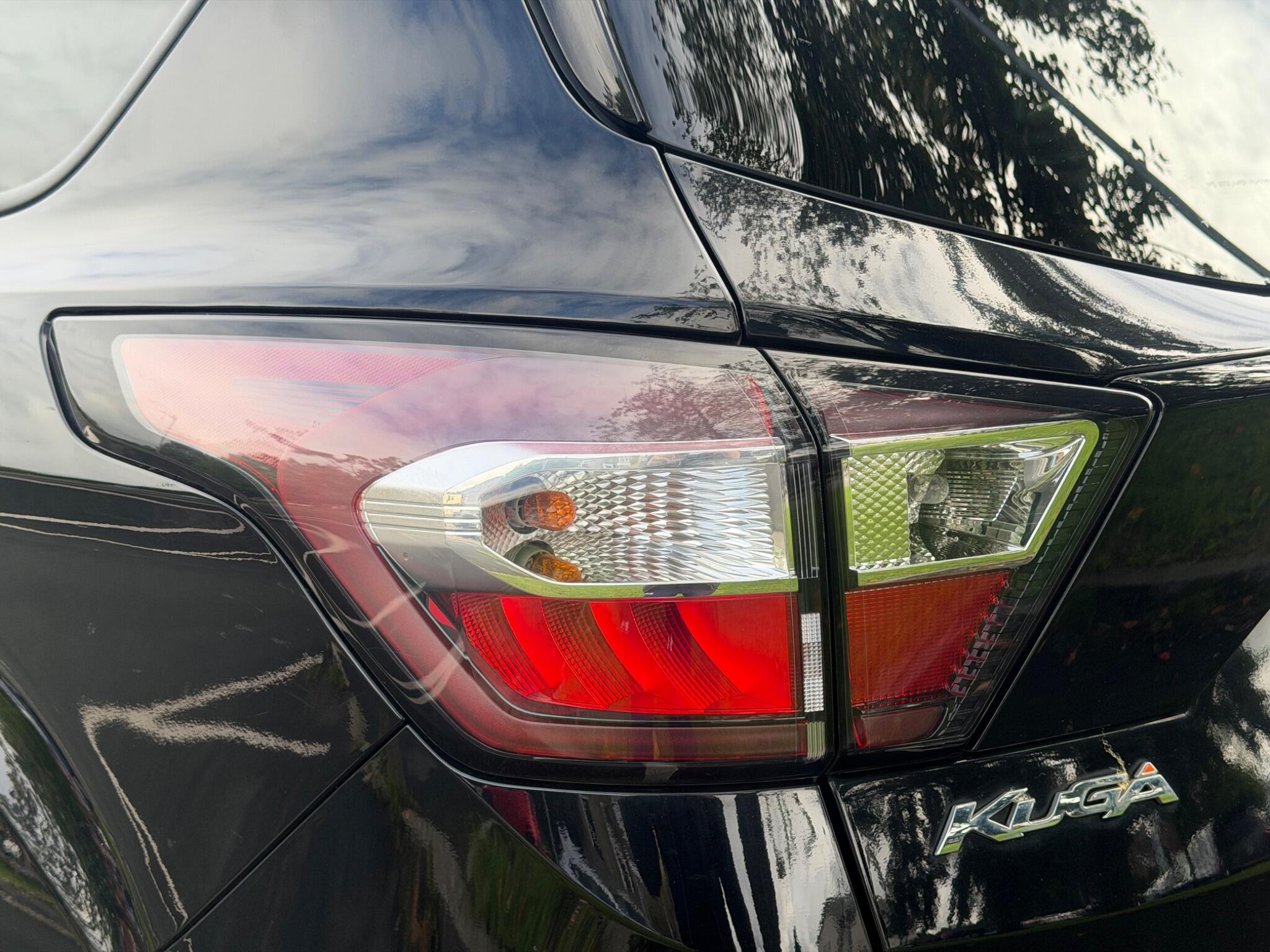 Ford Kuga - Image 11