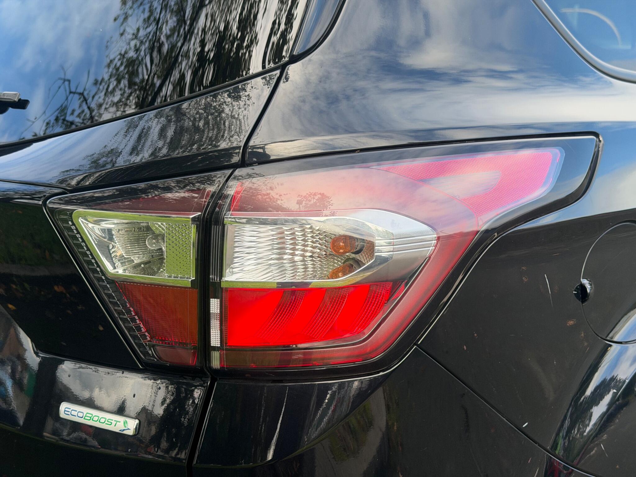 Ford Kuga - Image 12