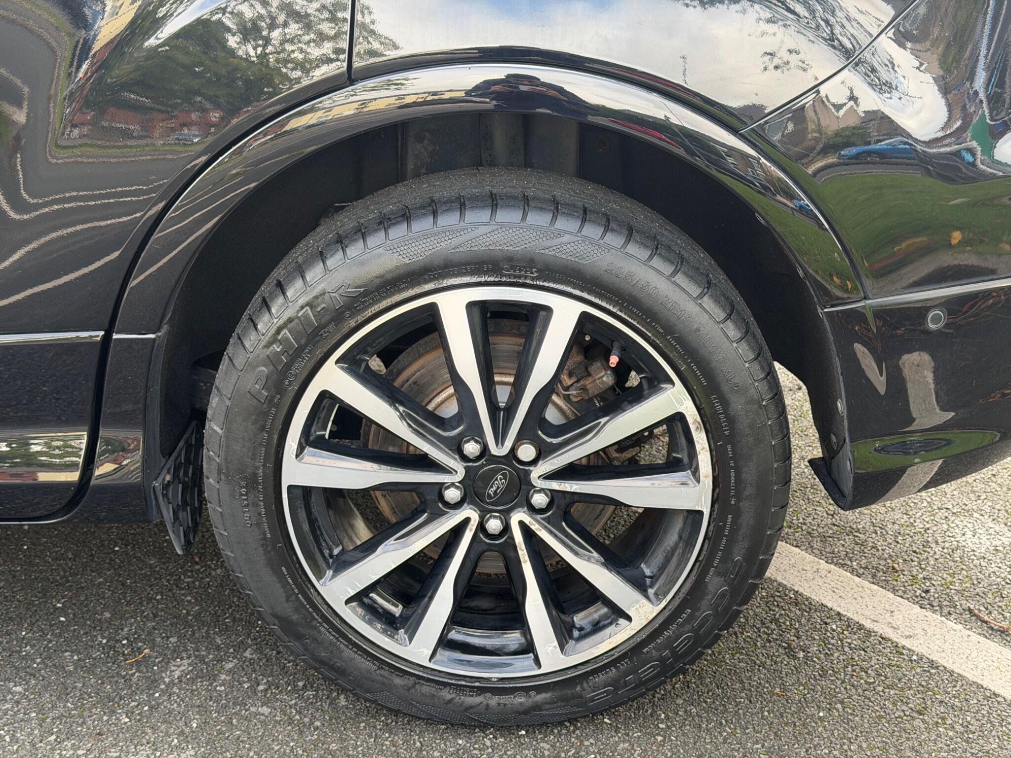 Ford Kuga - Image 15