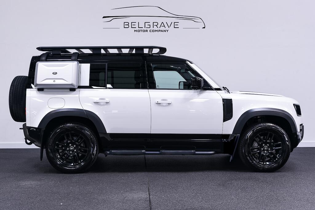 Land Rover Defender 110