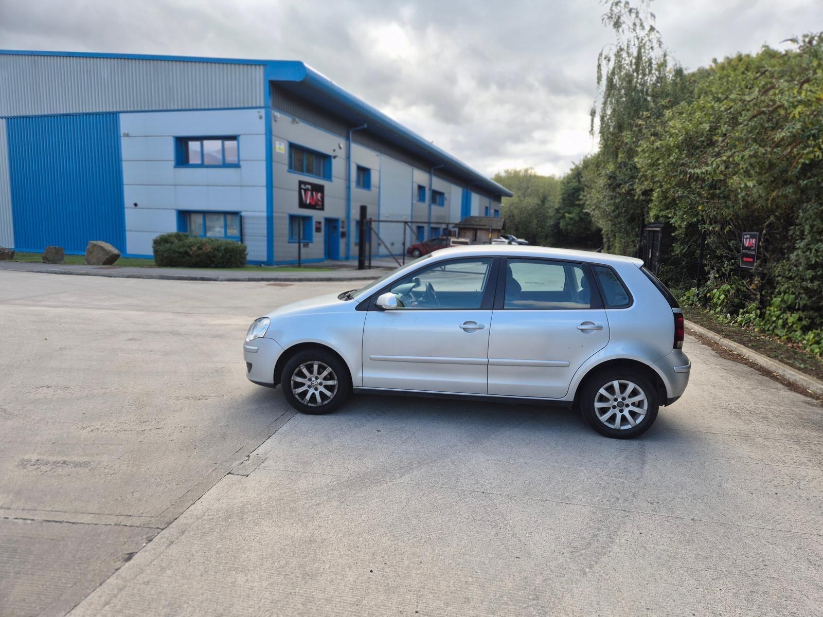 Volkswagen Polo - Image 4