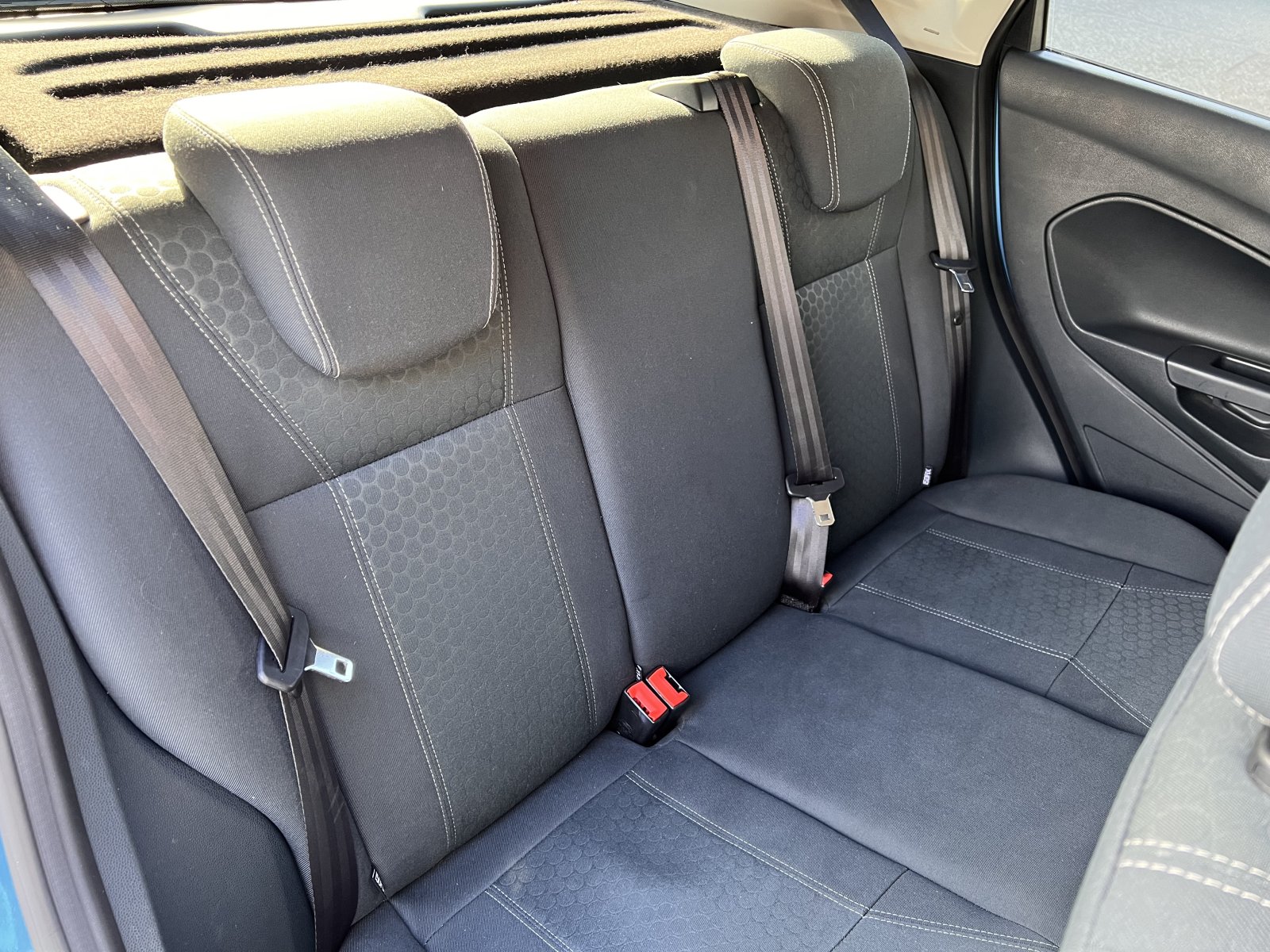Ford Fiesta - Image 17