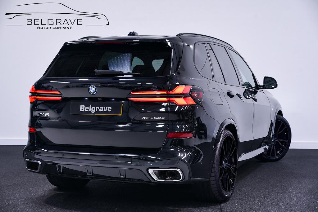 BMW X5 - Image 2