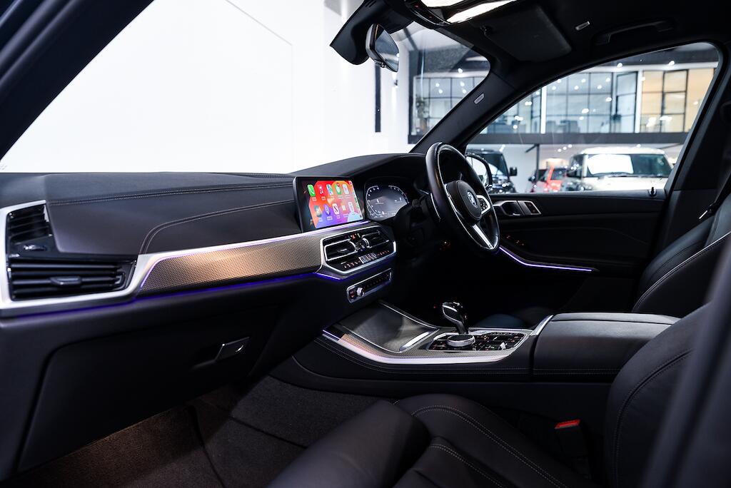 BMW X5 - Image 8