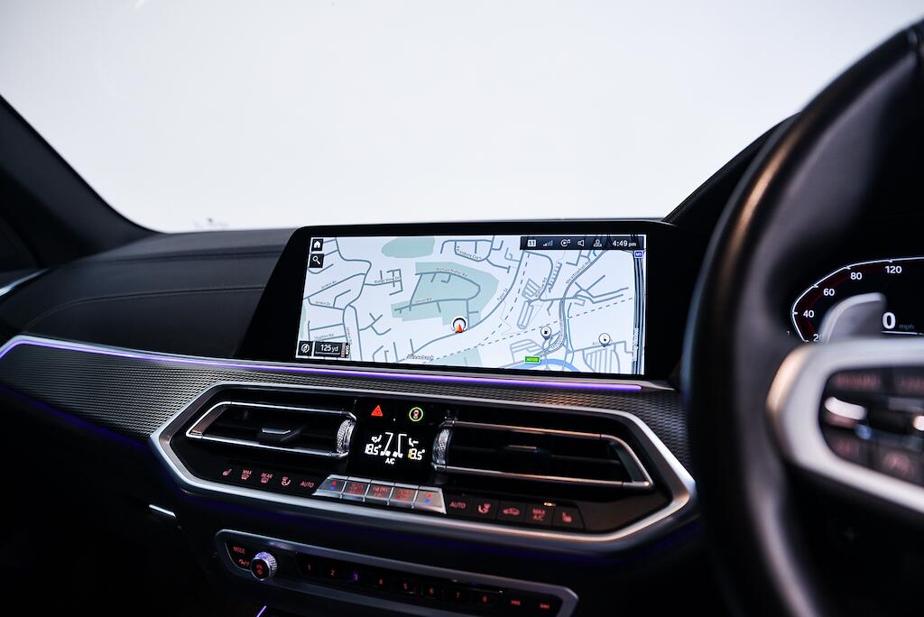 BMW X5 - Image 14