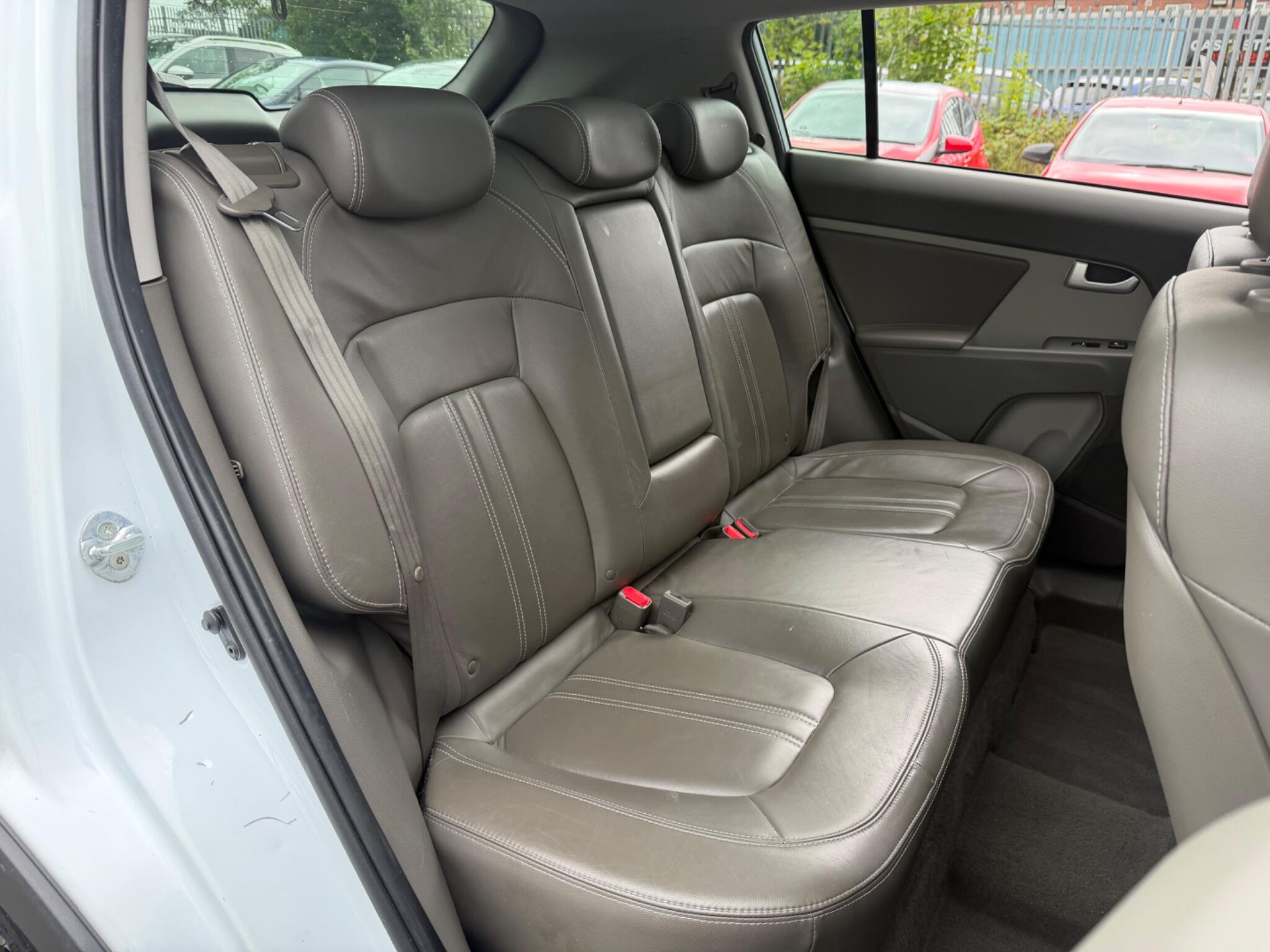 Kia Sportage - Image 16