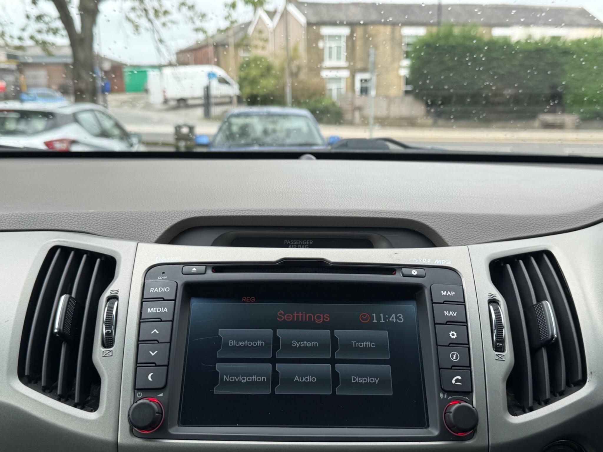 Kia Sportage - Image 37
