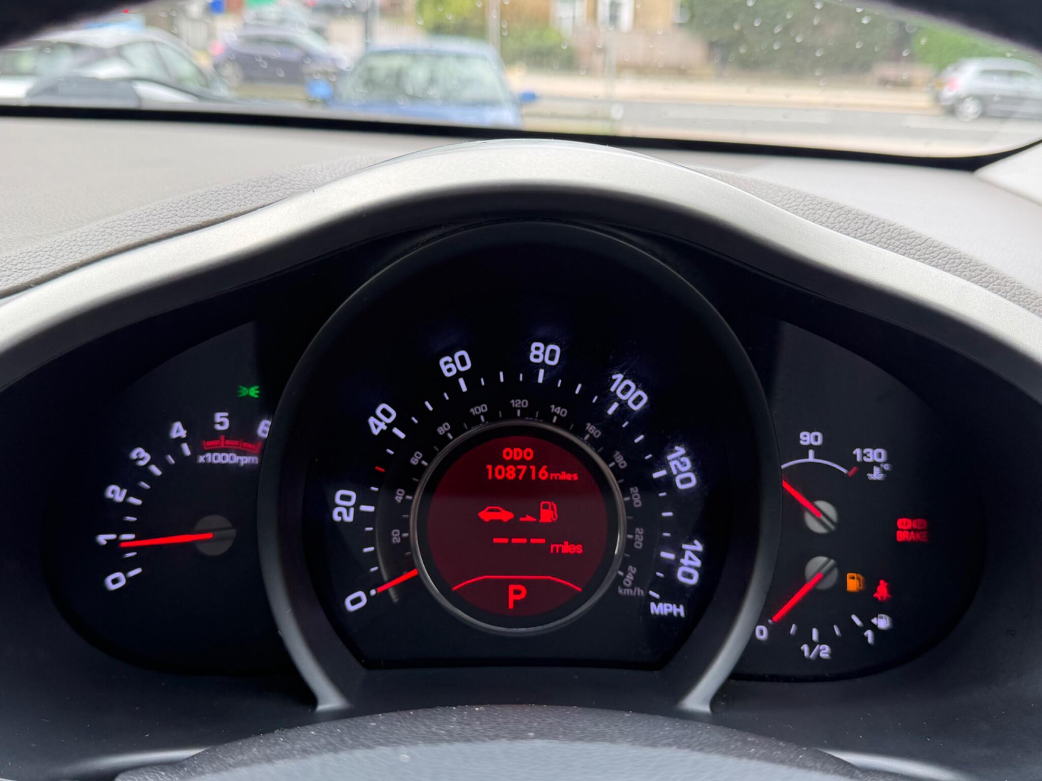 Kia Sportage - Image 38
