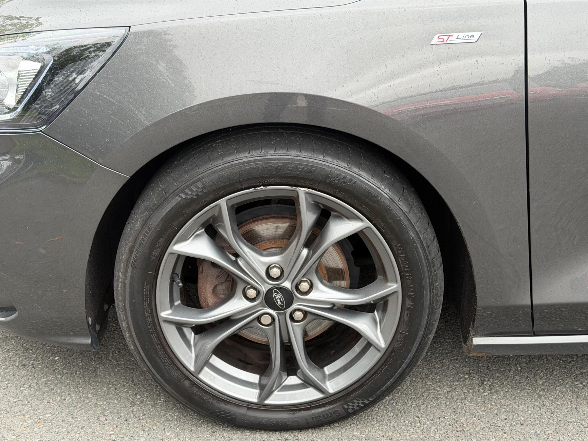 Ford Focus - Image 13