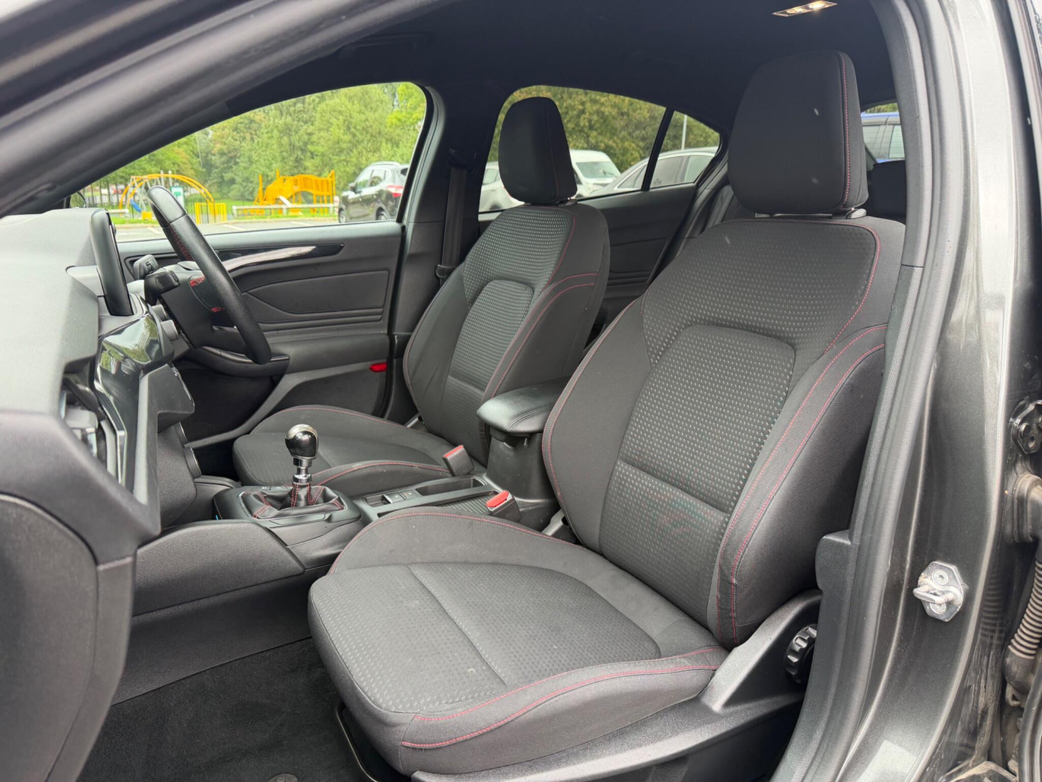 Ford Focus - Image 20