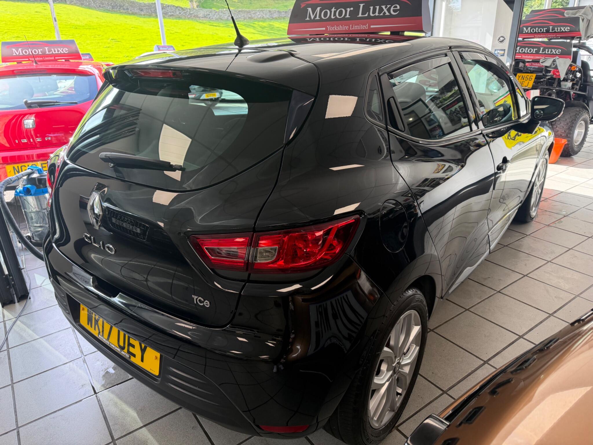 Renault Clio - Image 4