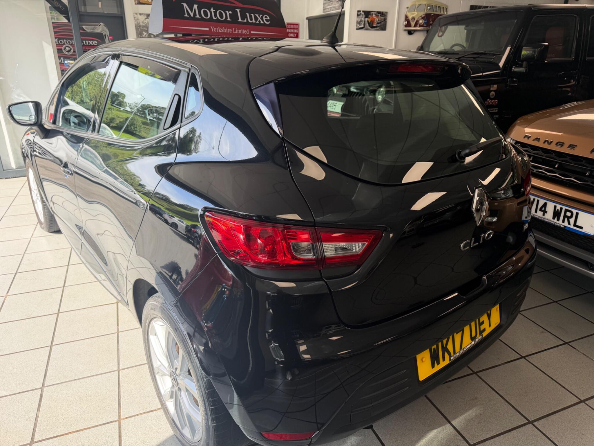 Renault Clio - Image 20