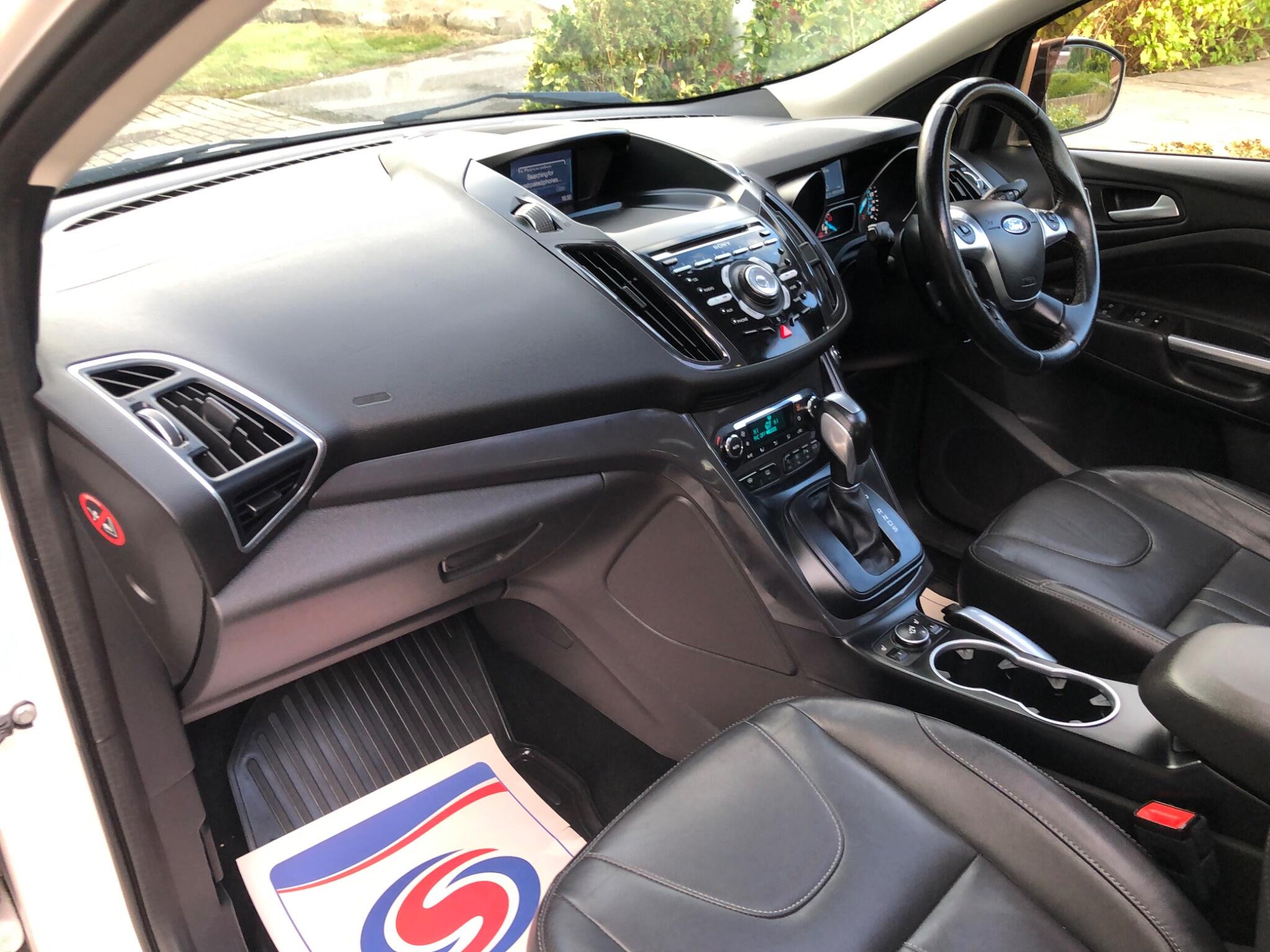 Ford Kuga - Image 2