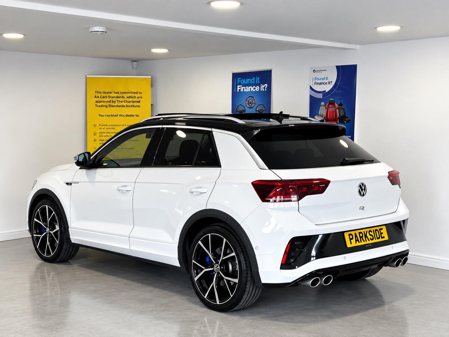 Volkswagen T-Roc - Image 4