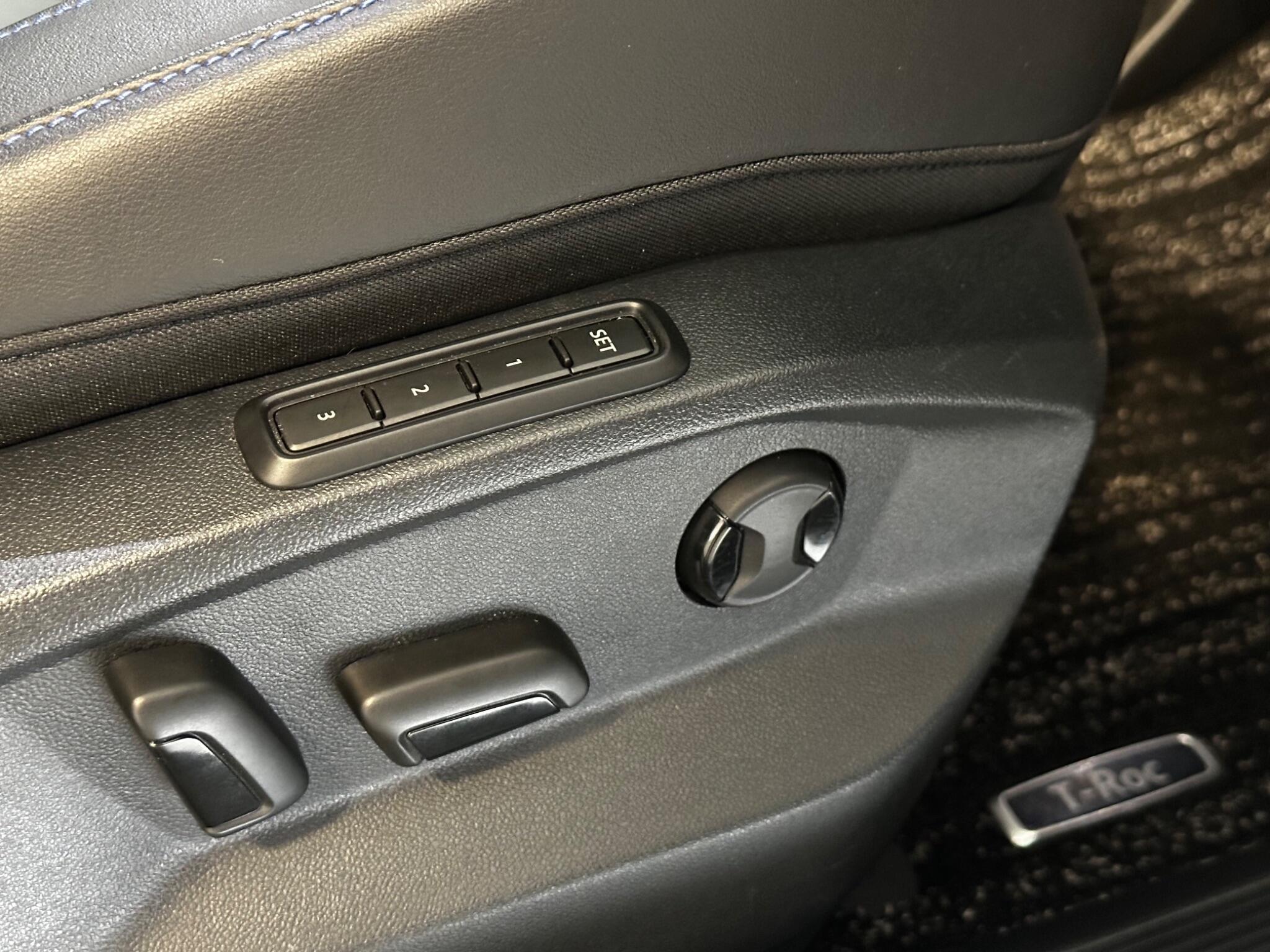 Volkswagen T-Roc - Image 14