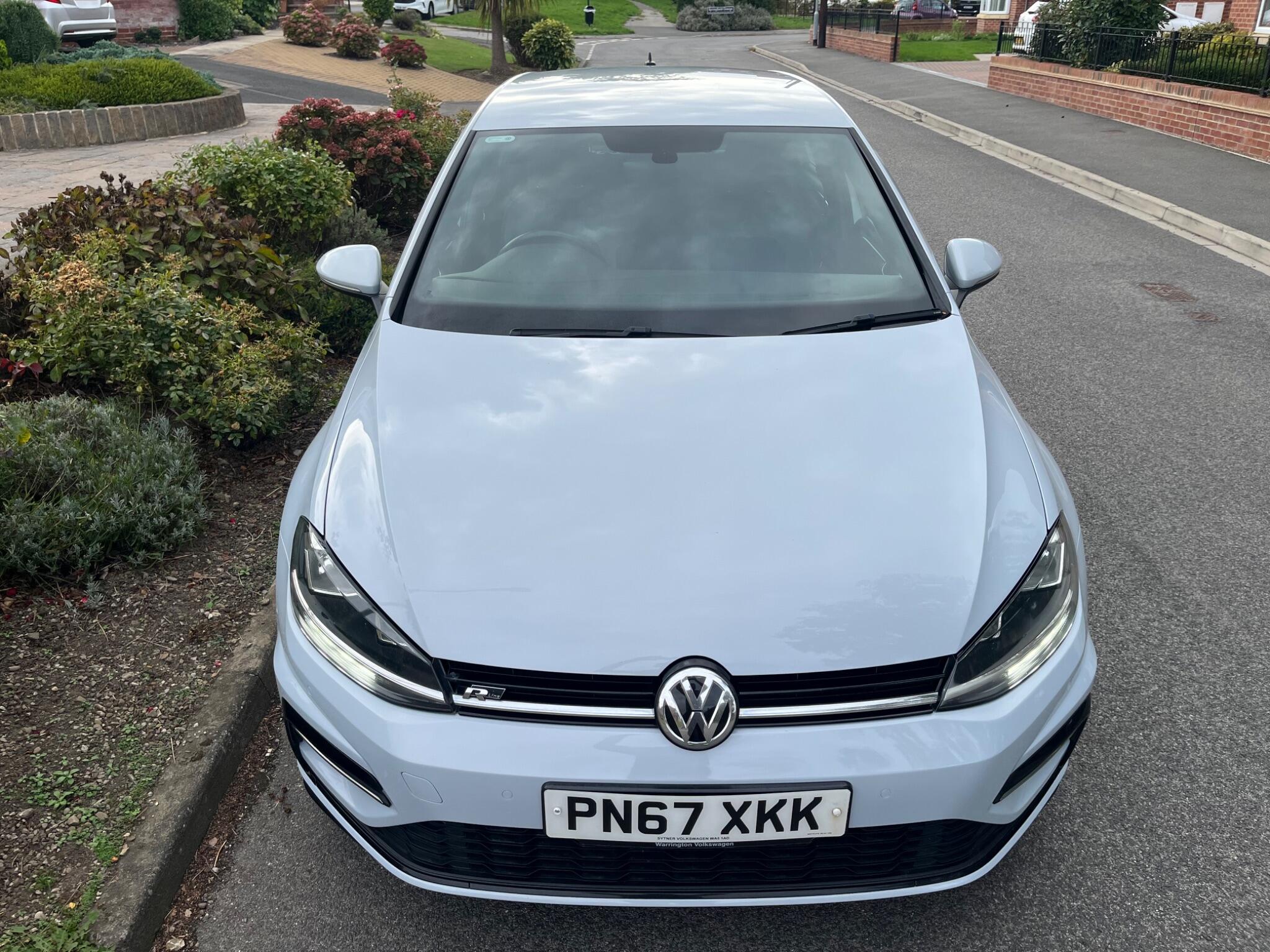 Volkswagen Golf - Image 10