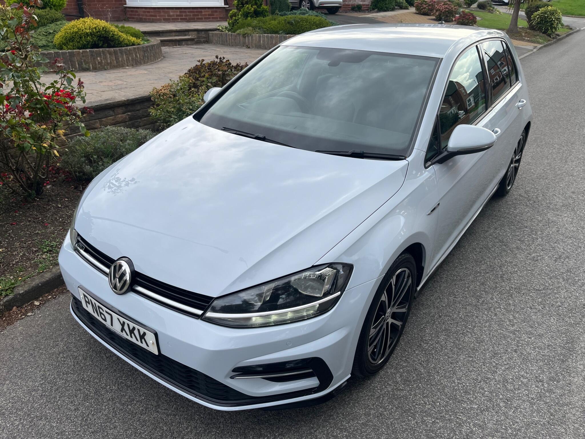 Volkswagen Golf - Image 11