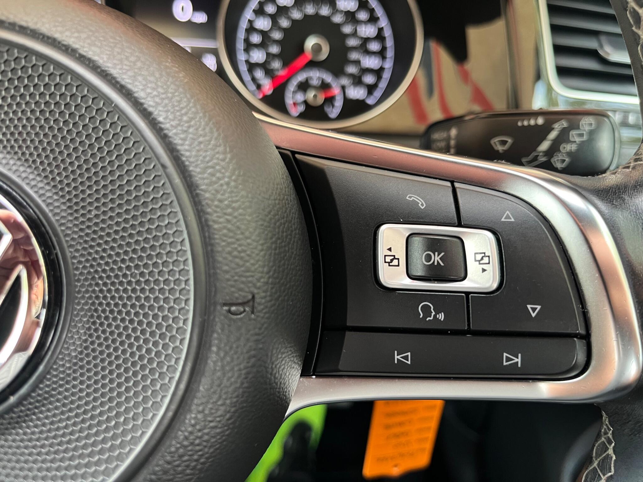 Volkswagen Golf - Image 53