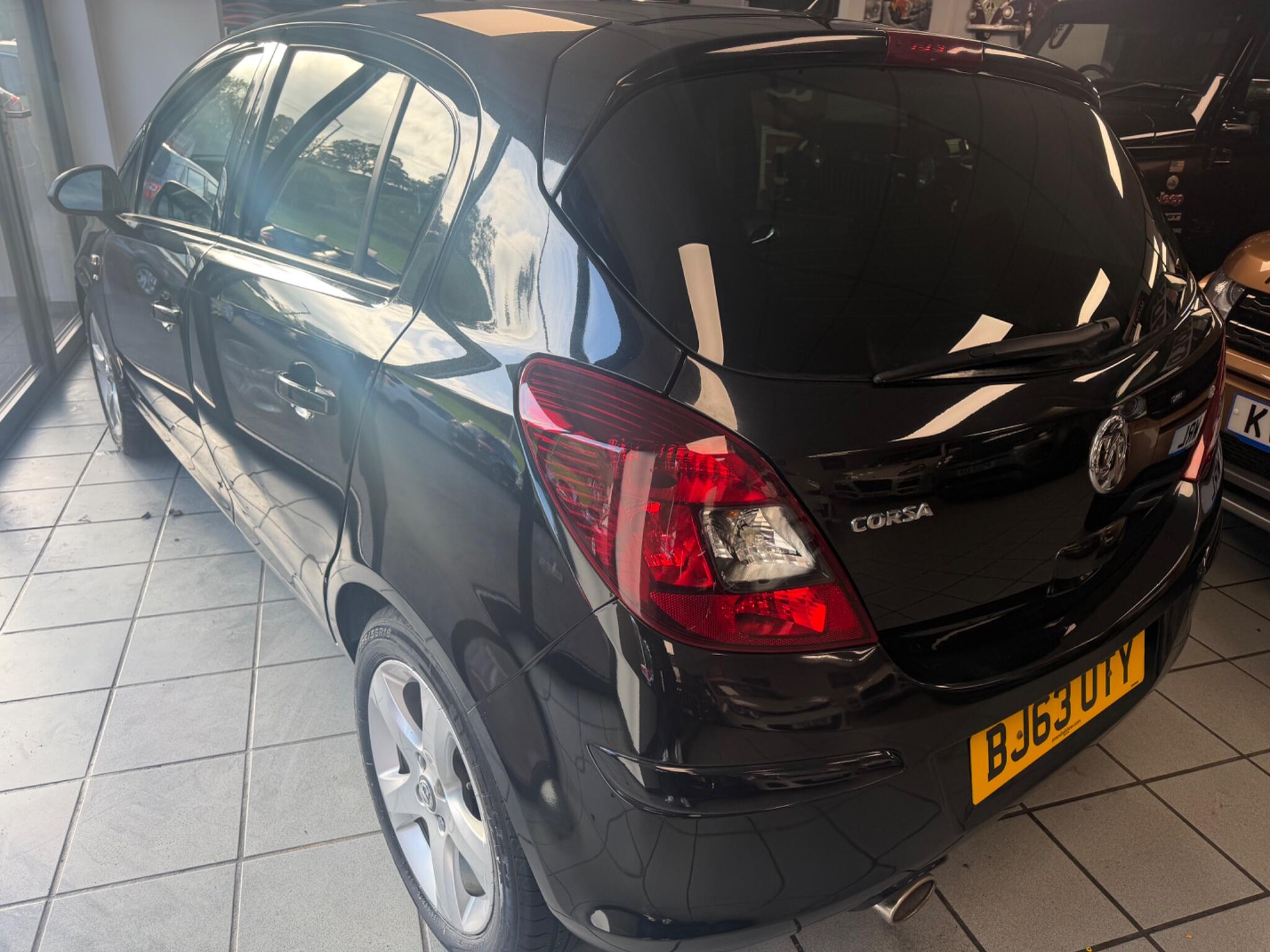 Vauxhall Corsa - Image 18