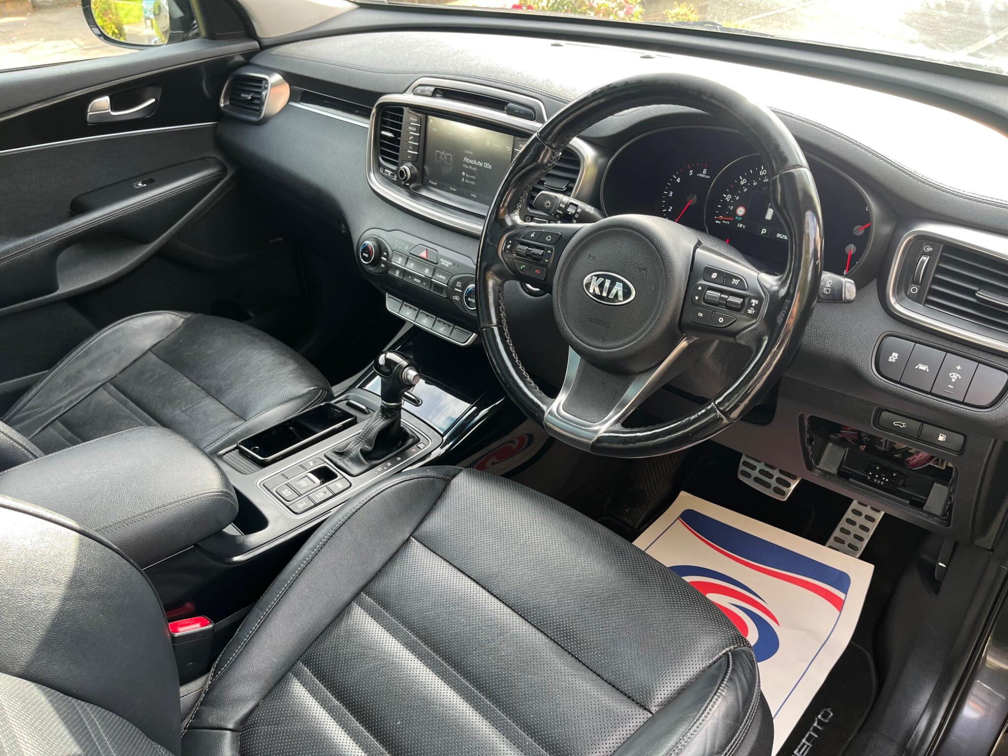 Kia Sorento - Image 18