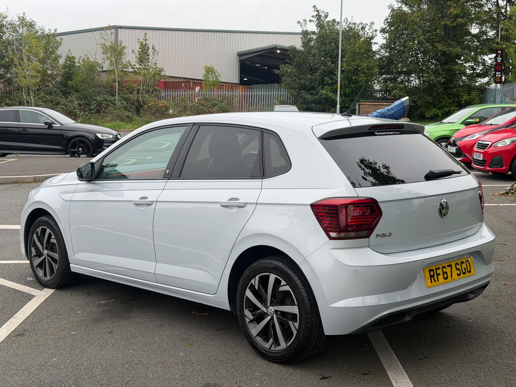 Volkswagen Polo - Image 5