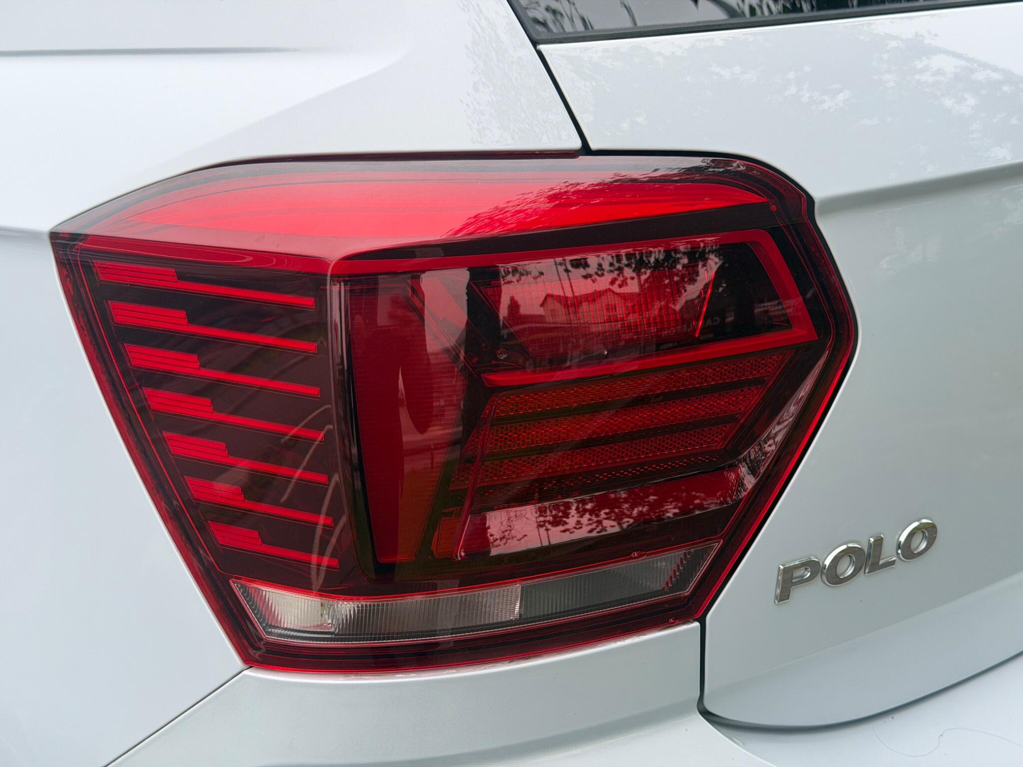 Volkswagen Polo - Image 14