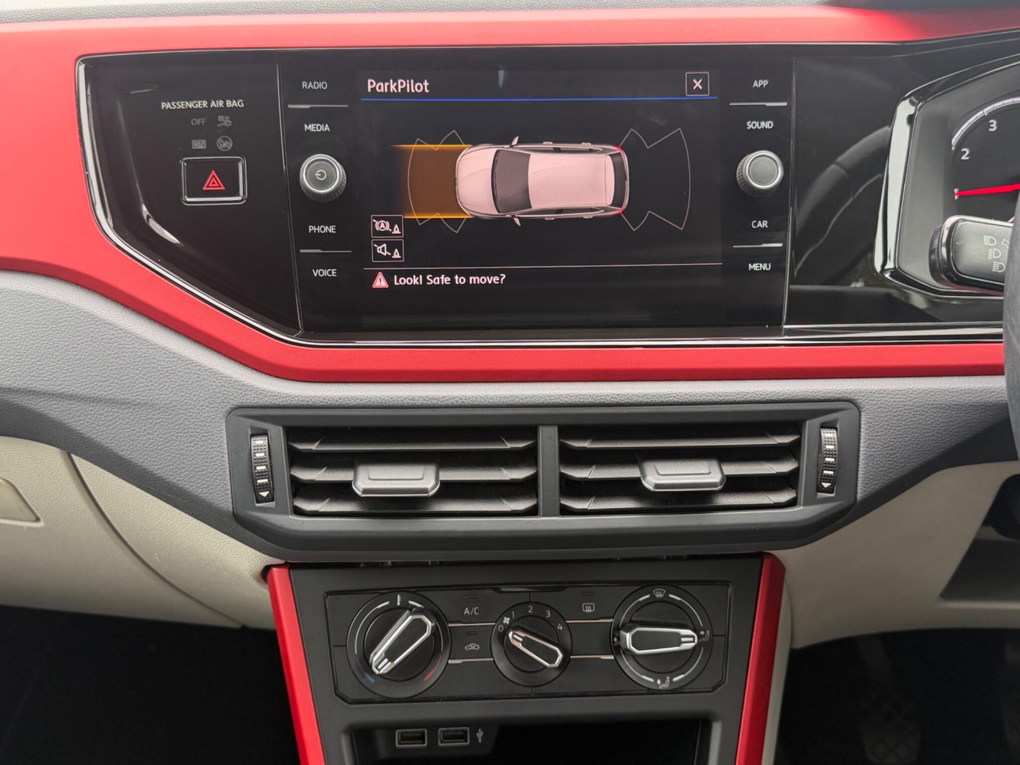 Volkswagen Polo - Image 29