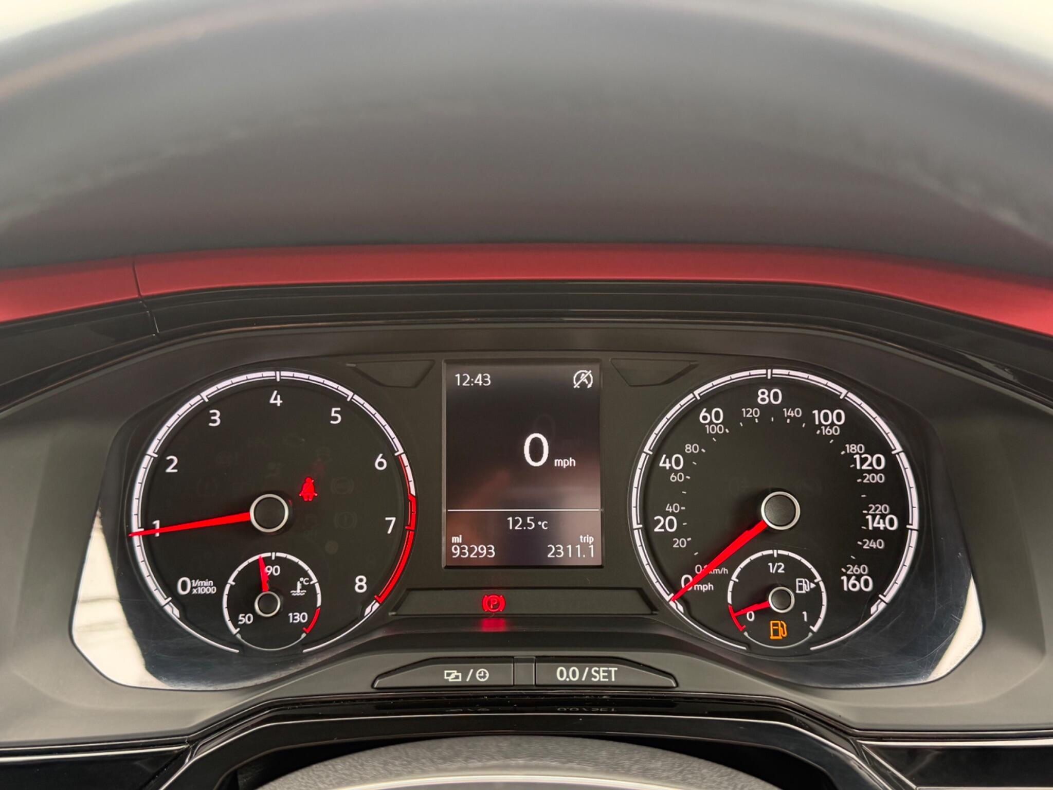 Volkswagen Polo - Image 33